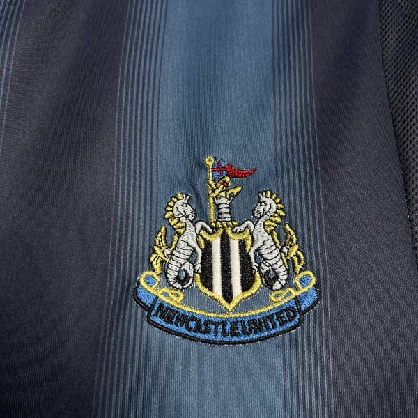Newcastle United 2004/05 Away Retro Jersey - 图片 3