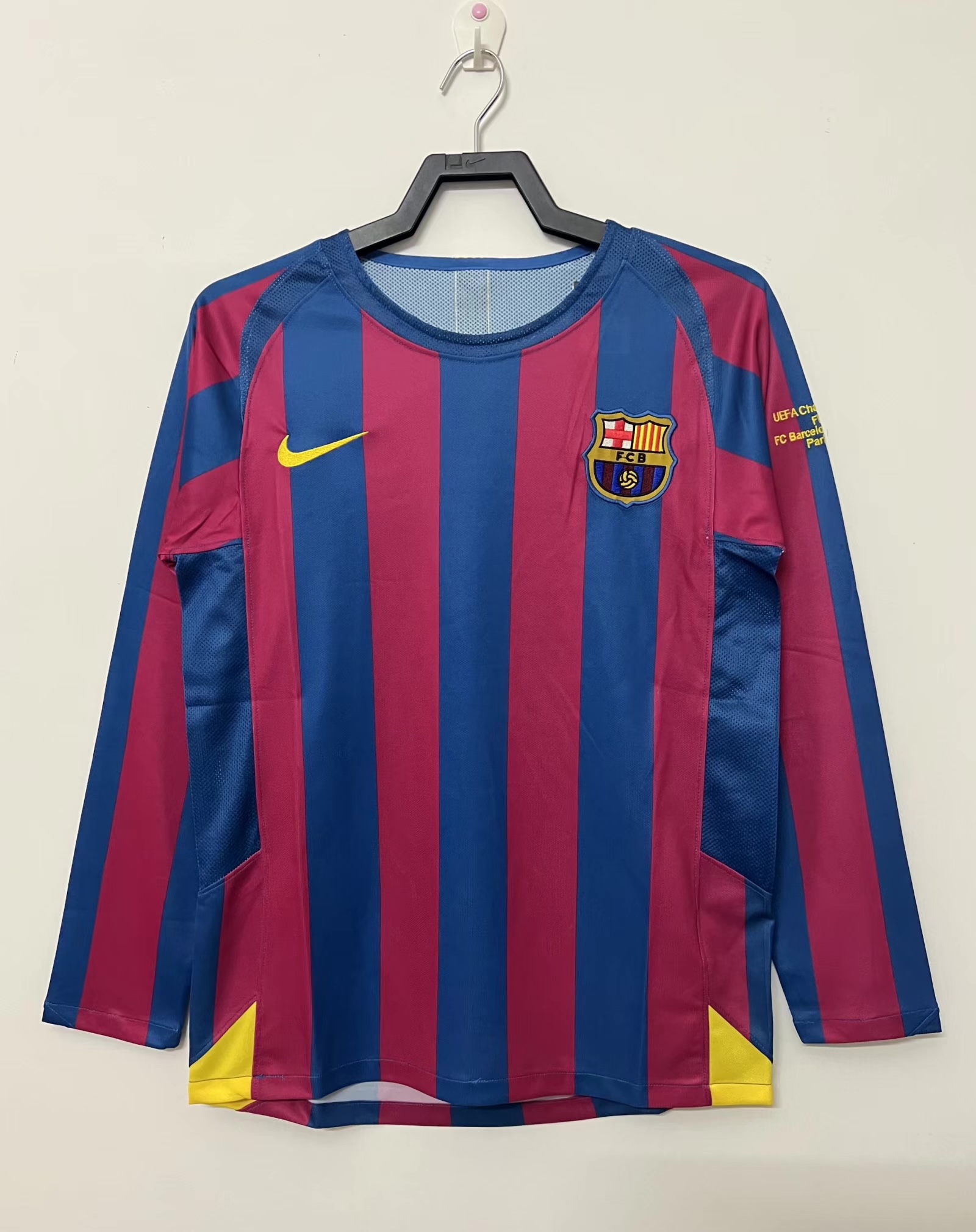 05/06 Barcelona home Champions League long sleeves