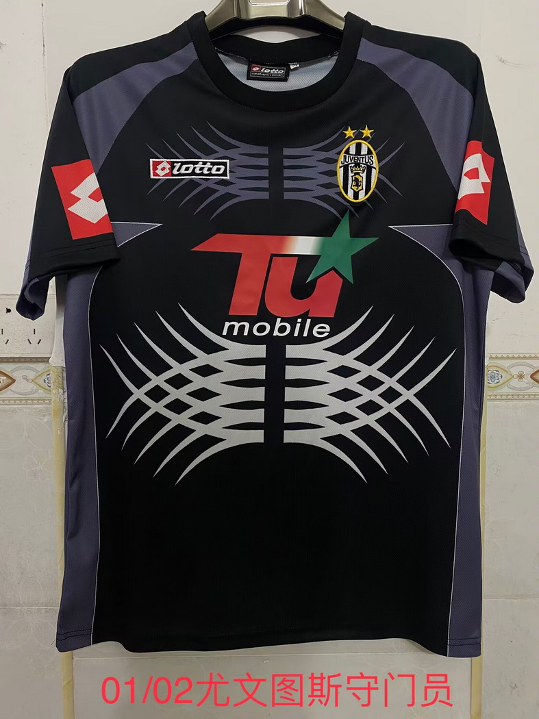 2001/02 Juventus goalkeeper