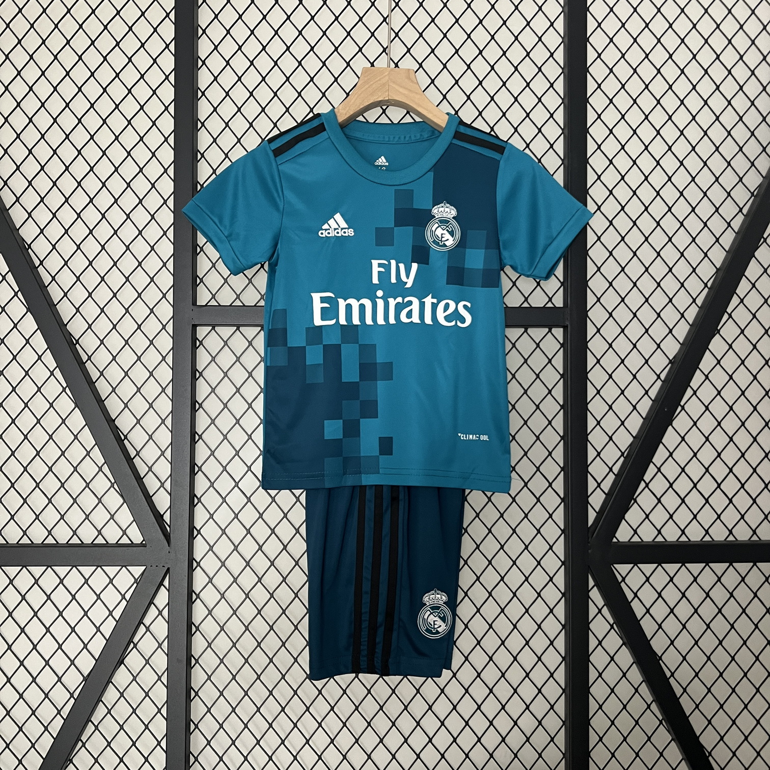 kids Real Madrid 17/18 third away