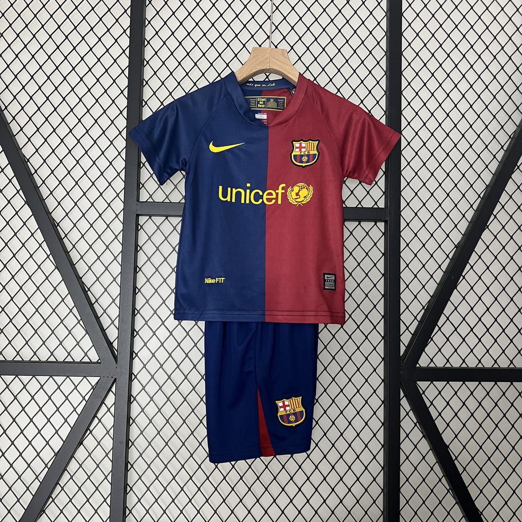 08-09 Barcelona home kids