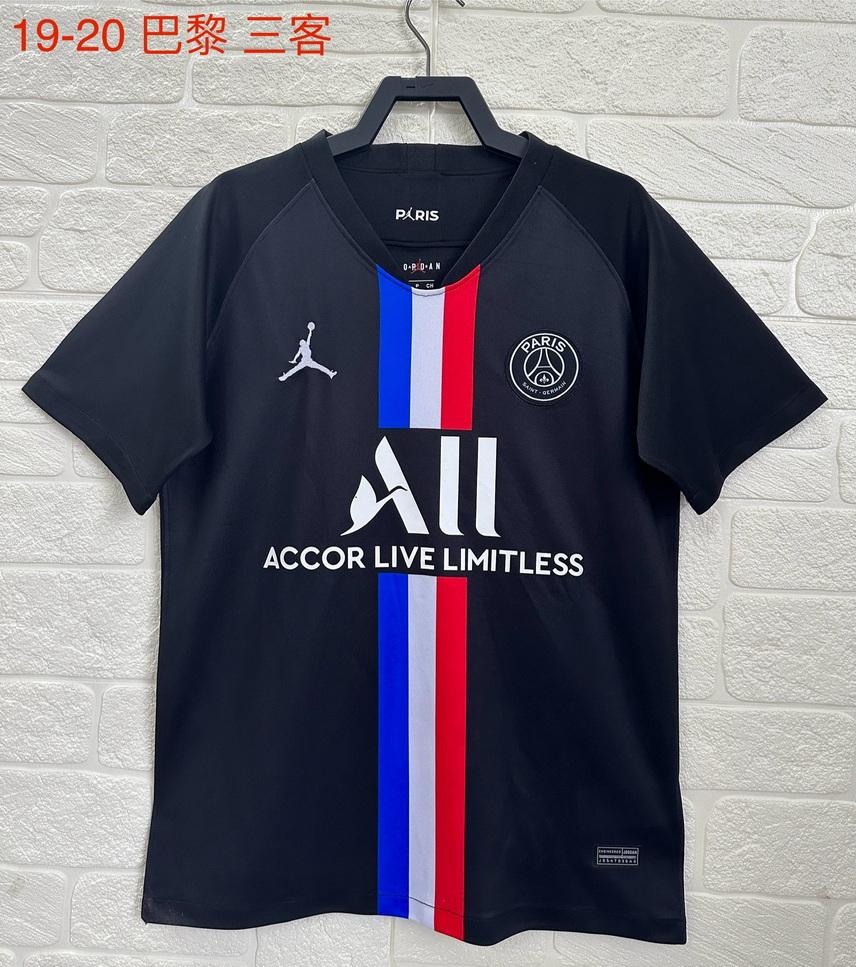 19/20 Paris 3 away