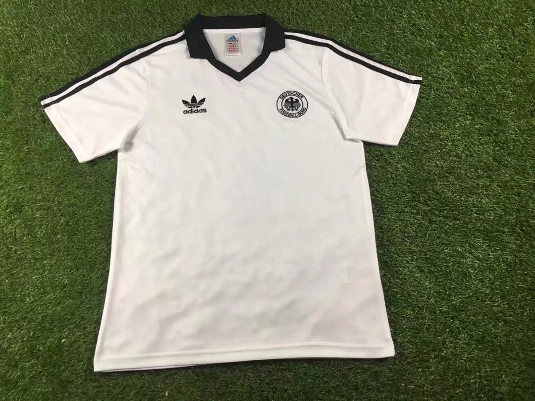 80 Germany home