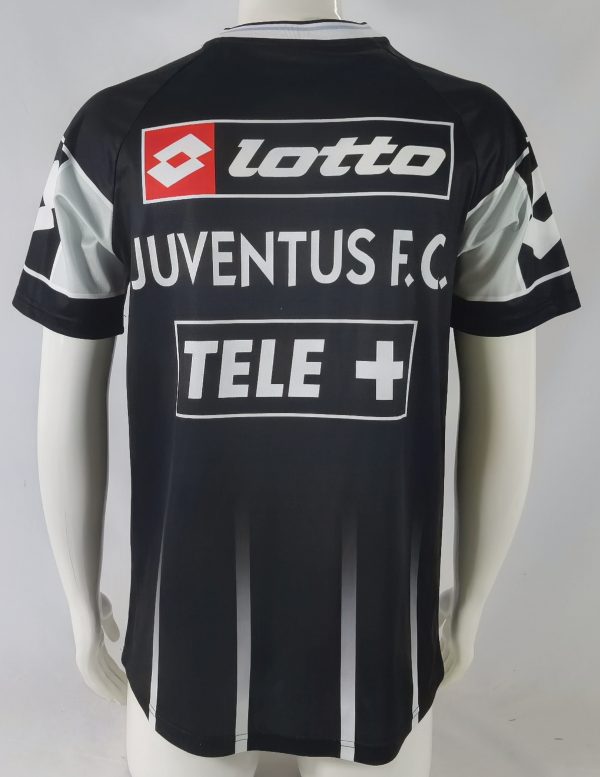 00-01 Juventus home - 图片 2