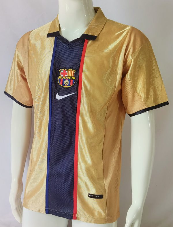 01-02 Barcelona away - 图片 3