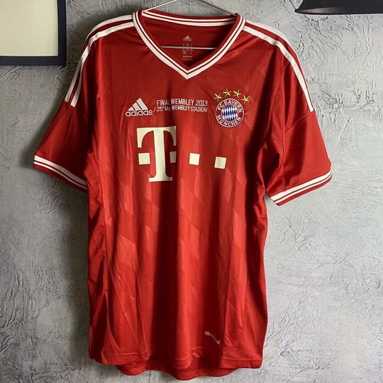 13/14 Bayern home