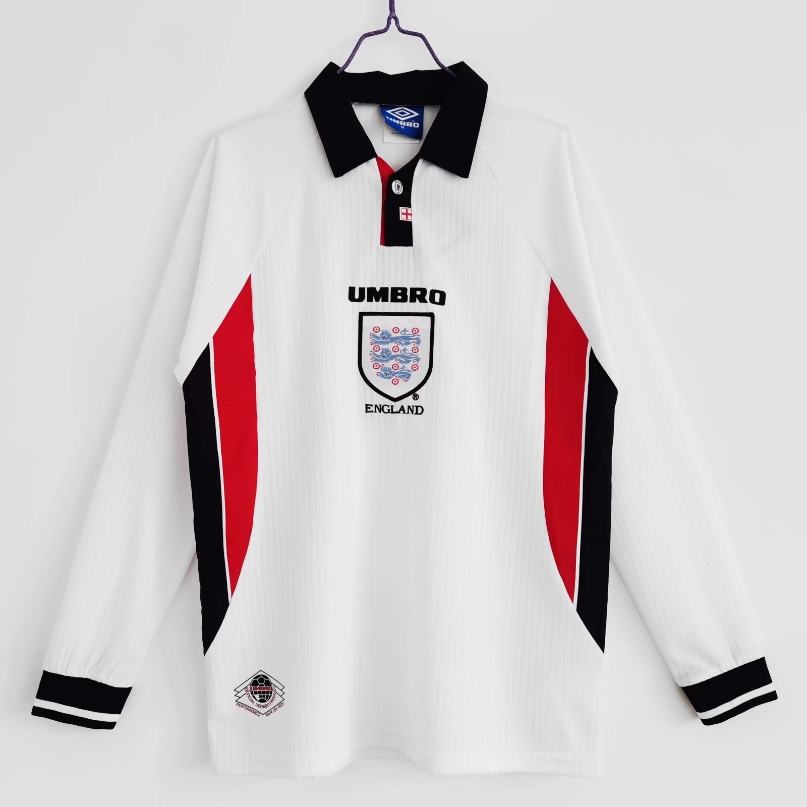 Long sleeves: England home in 1998