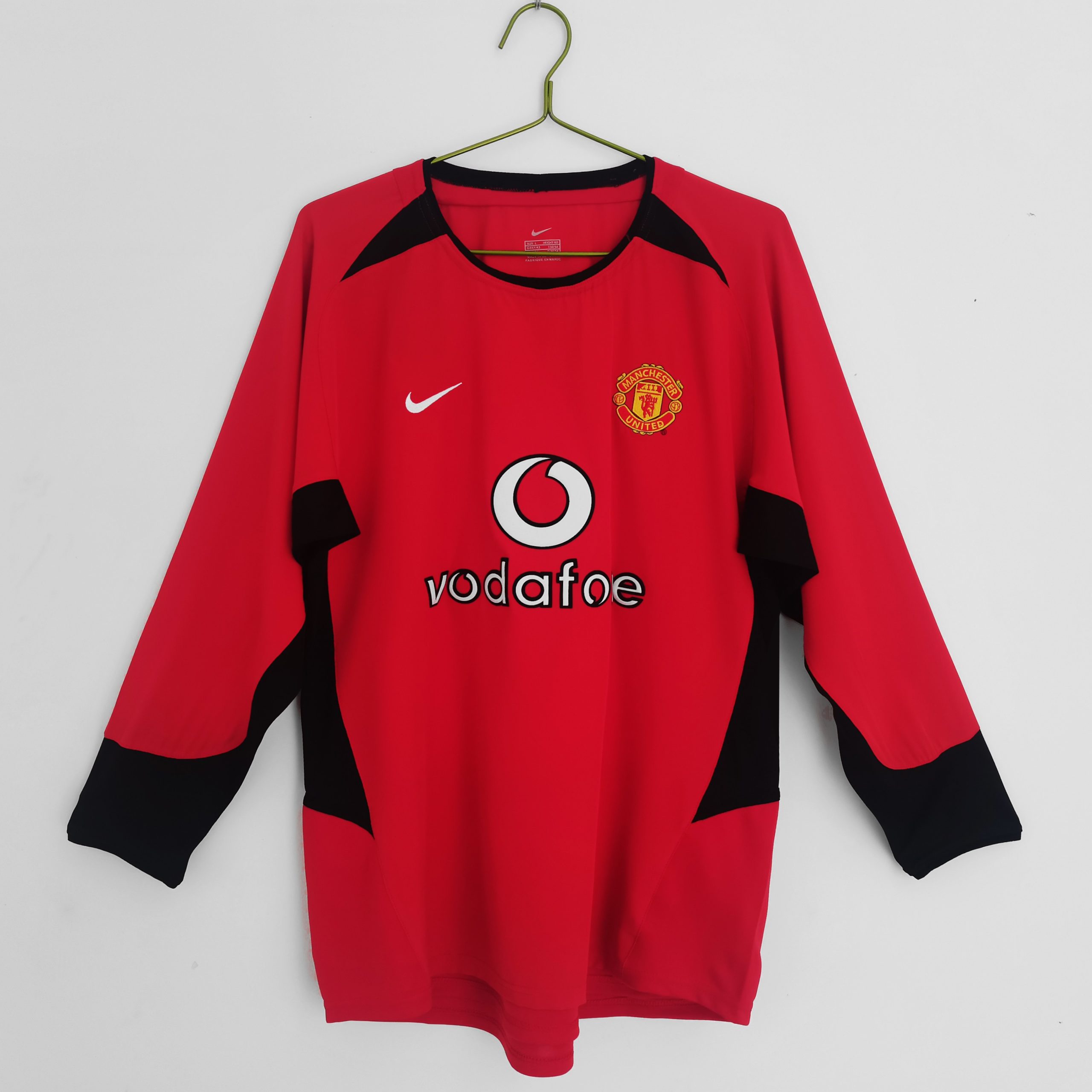Long sleeves: 2002/04 Manchester United home retro