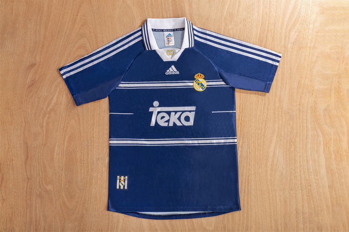 98/99 Real Madrid away