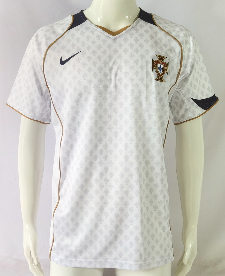 04 Portugal away