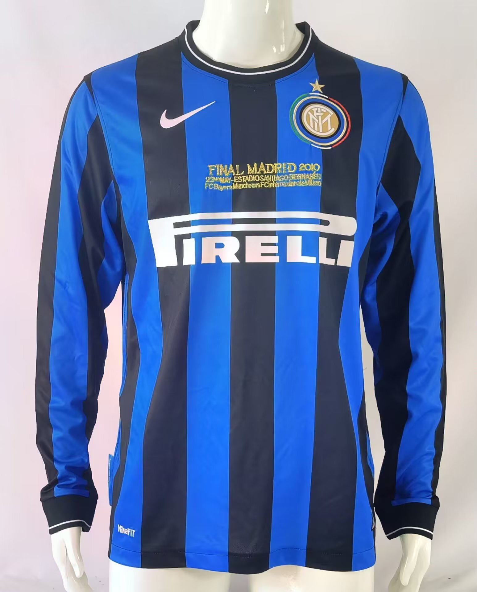 Long sleeves: 09-10 Inter Milan home