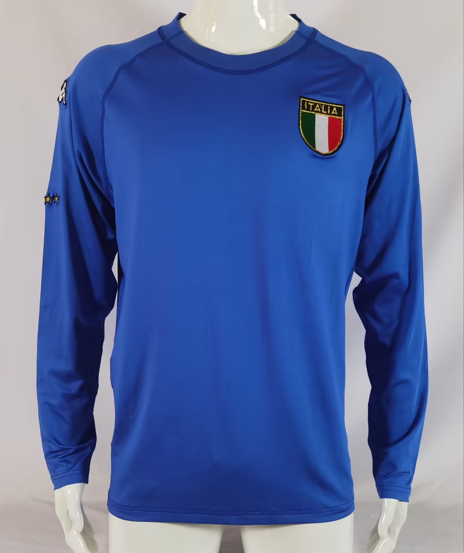 Long sleeves: 2000 Italy home