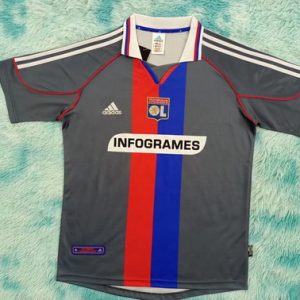 00/01 Lyon away