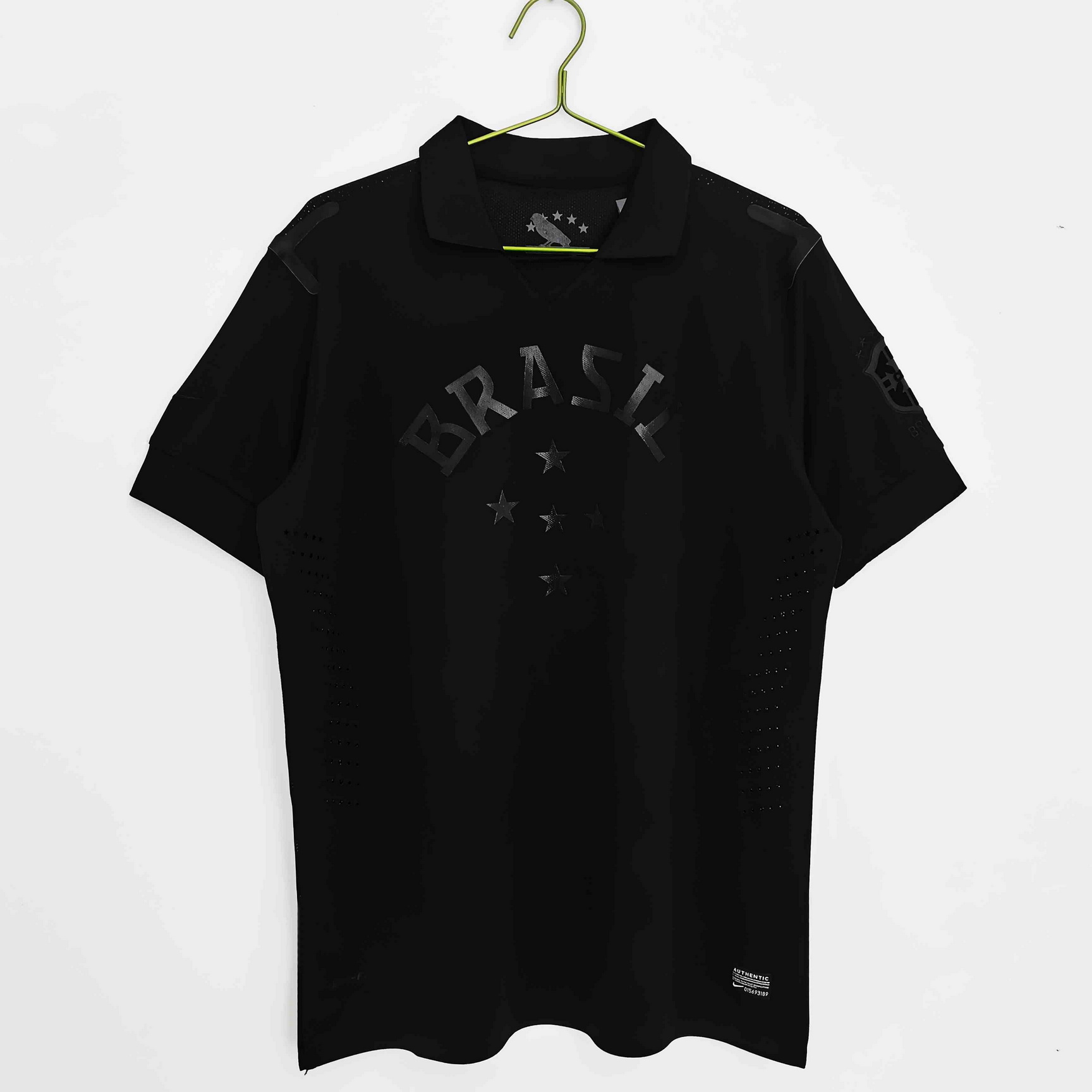 2013/14 Brazil Black Classic Player Edition Retro