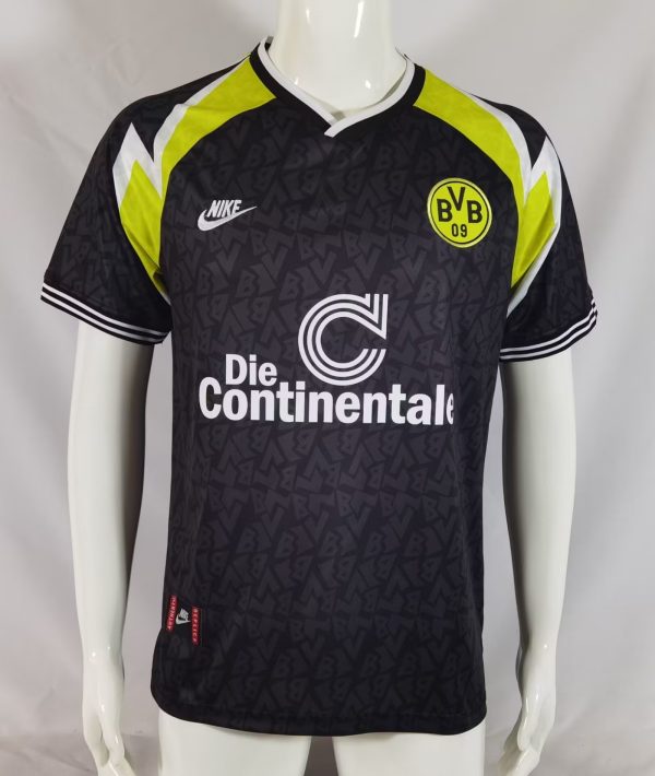 95-96 Dortmund away