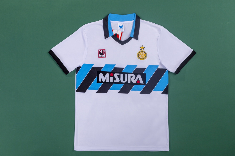 90 / 91 Inter Milan away