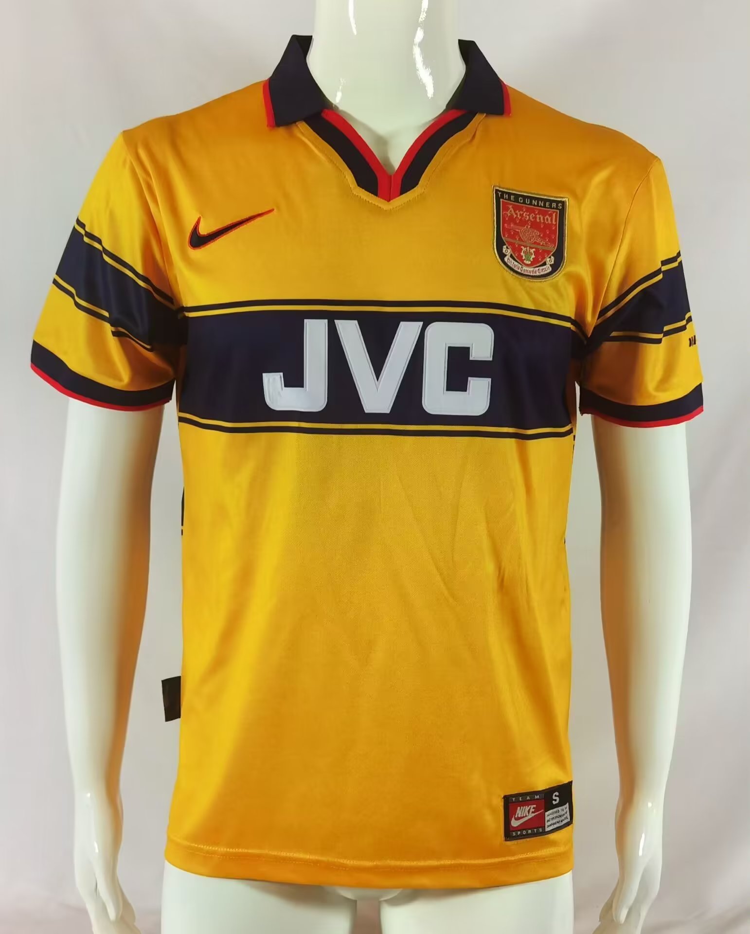 97-99 Arsenal away