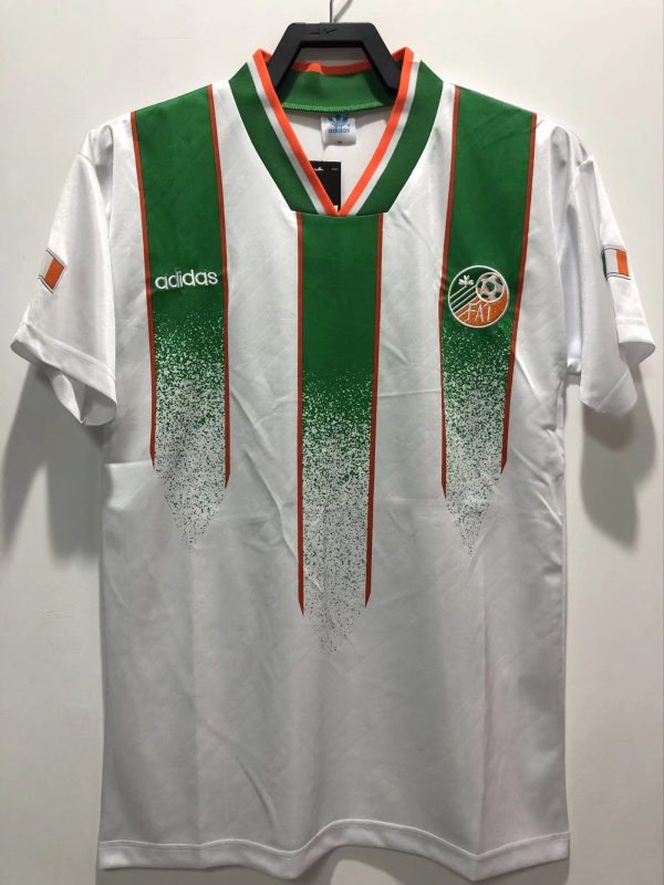 94 Ireland Away No Ads