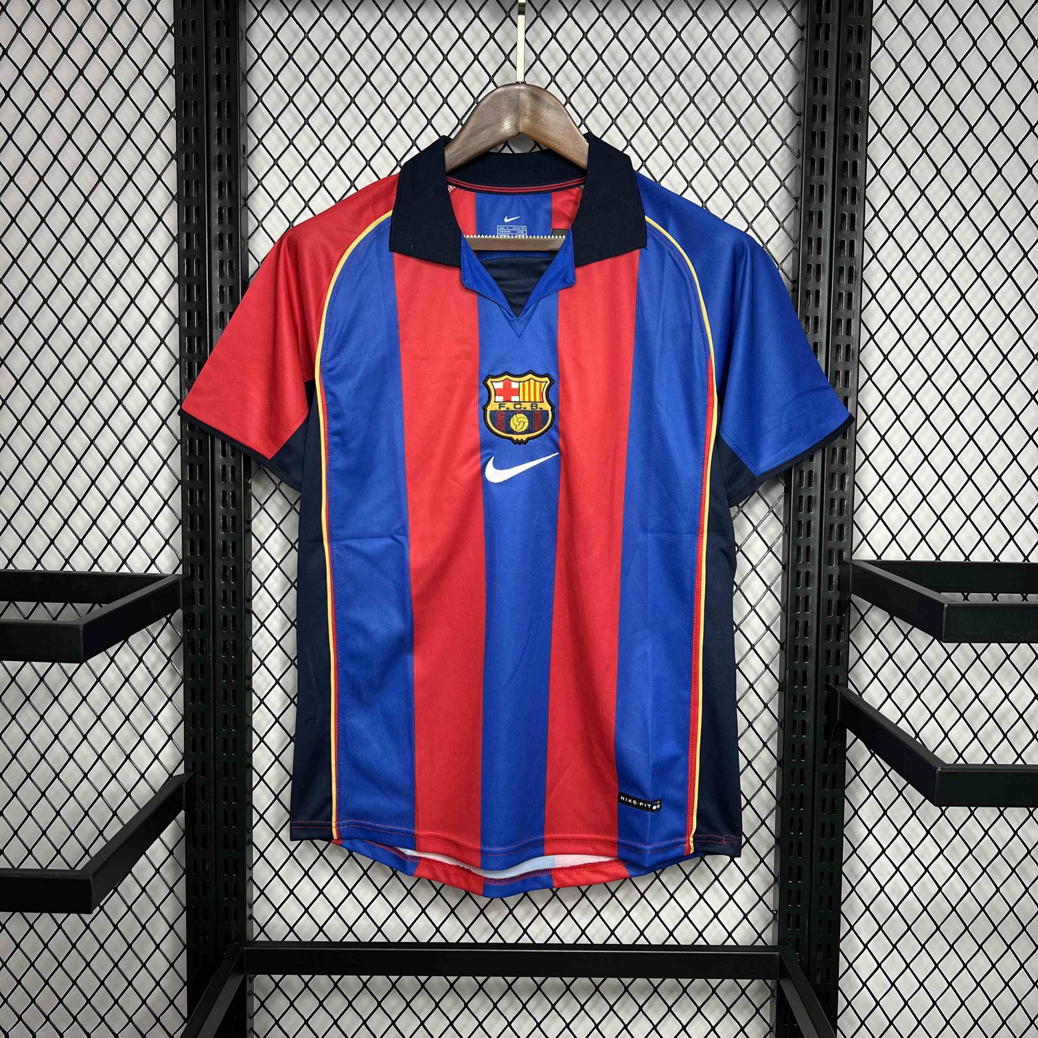 Barcelona 2004/05 Home Retro Jersey