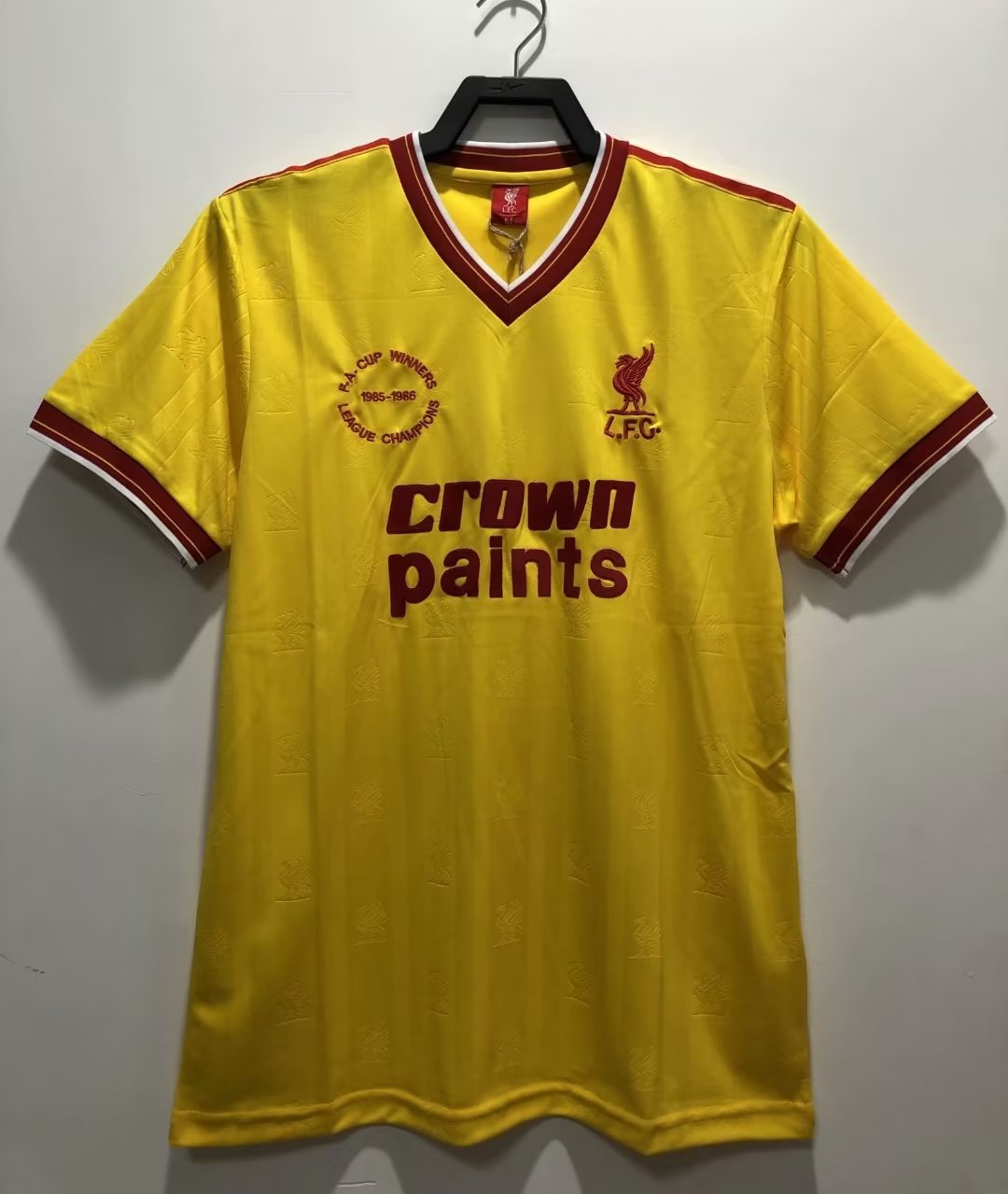 85-86 Liverpool away