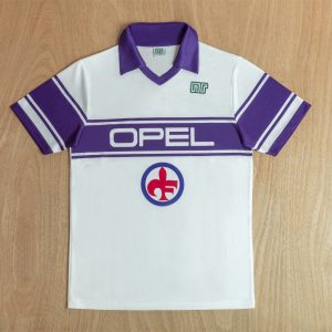 83/85 Fiorentina away
