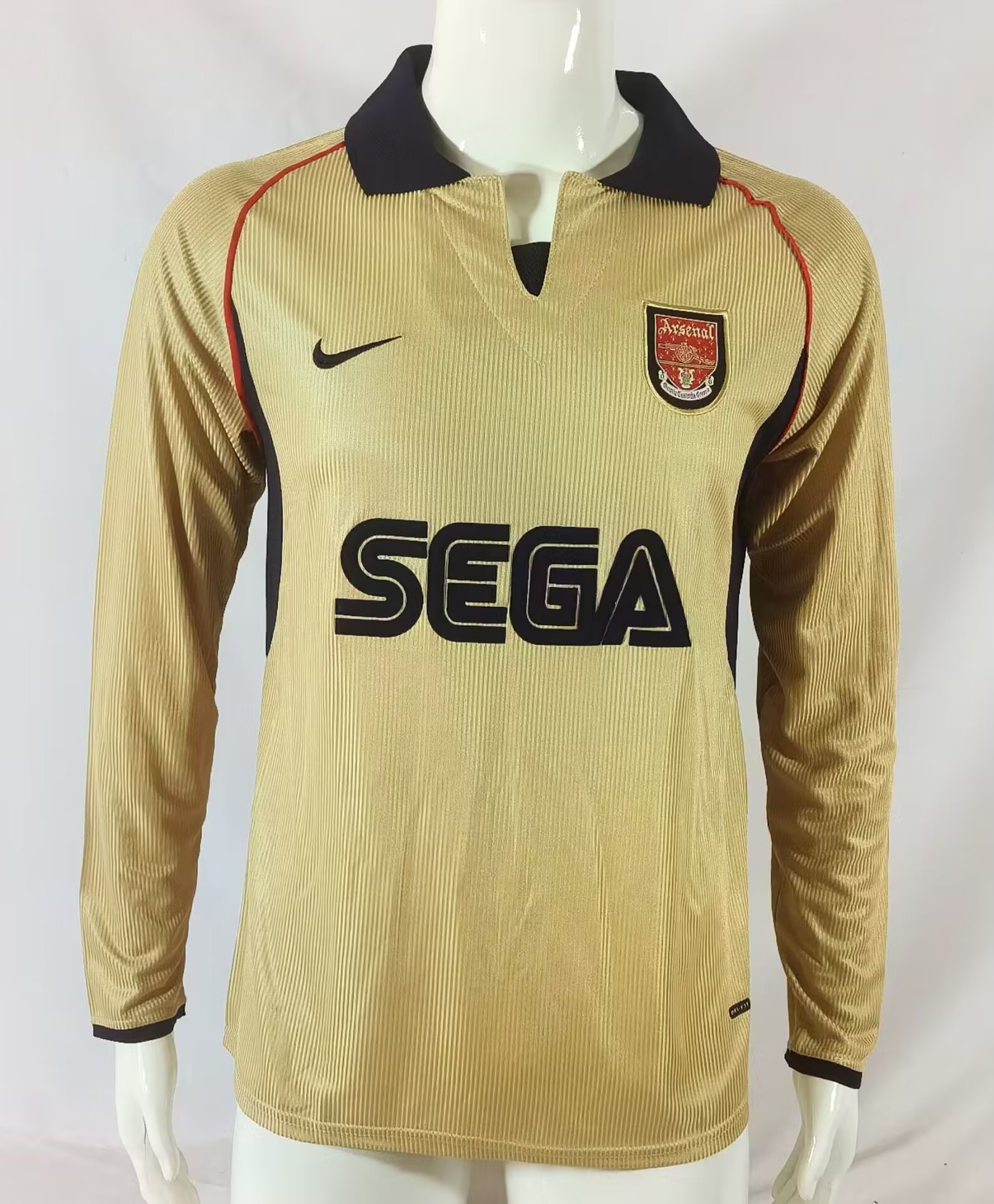 Long sleeve: 01-02 Arsenal away