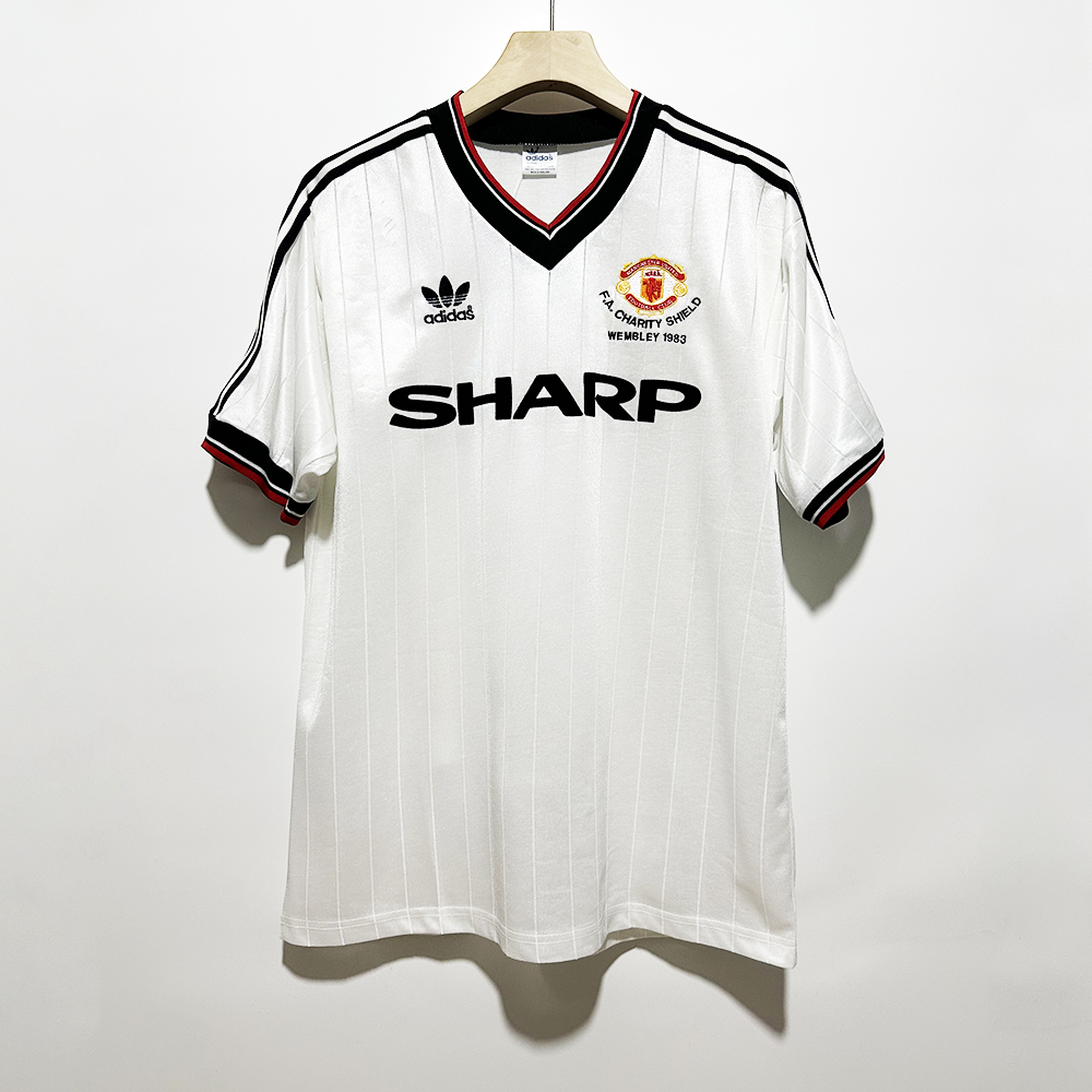 1983 Manchester United F .A .CHARITY SHIELD