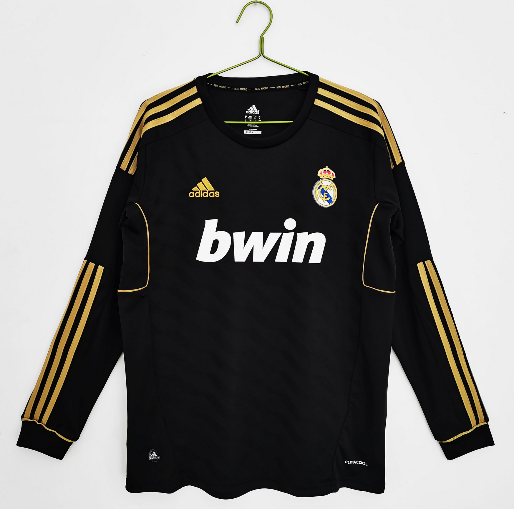Long sleeve: 2011/12 Real Madrid away retro