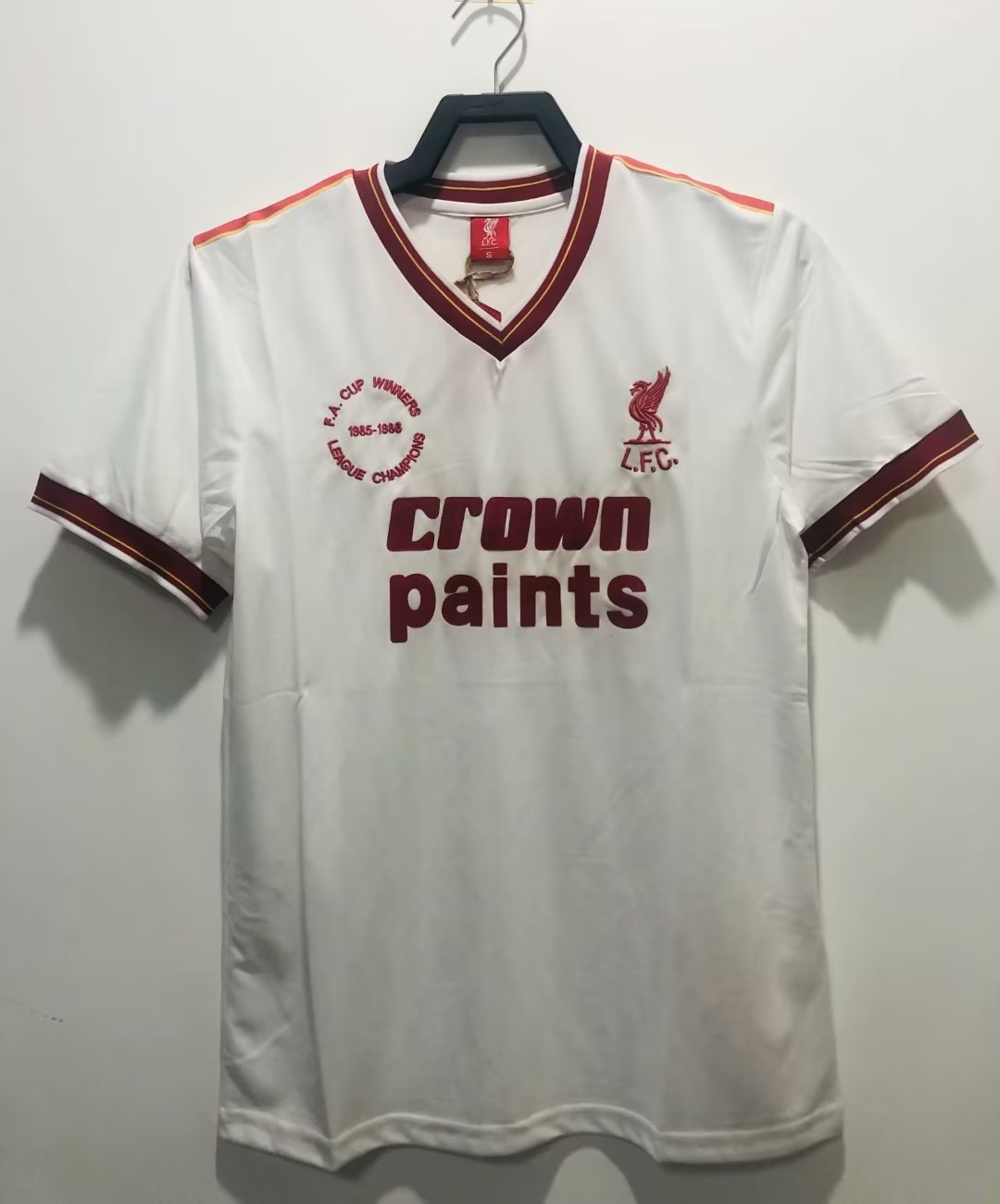 85-86 Liverpool 2 Away
