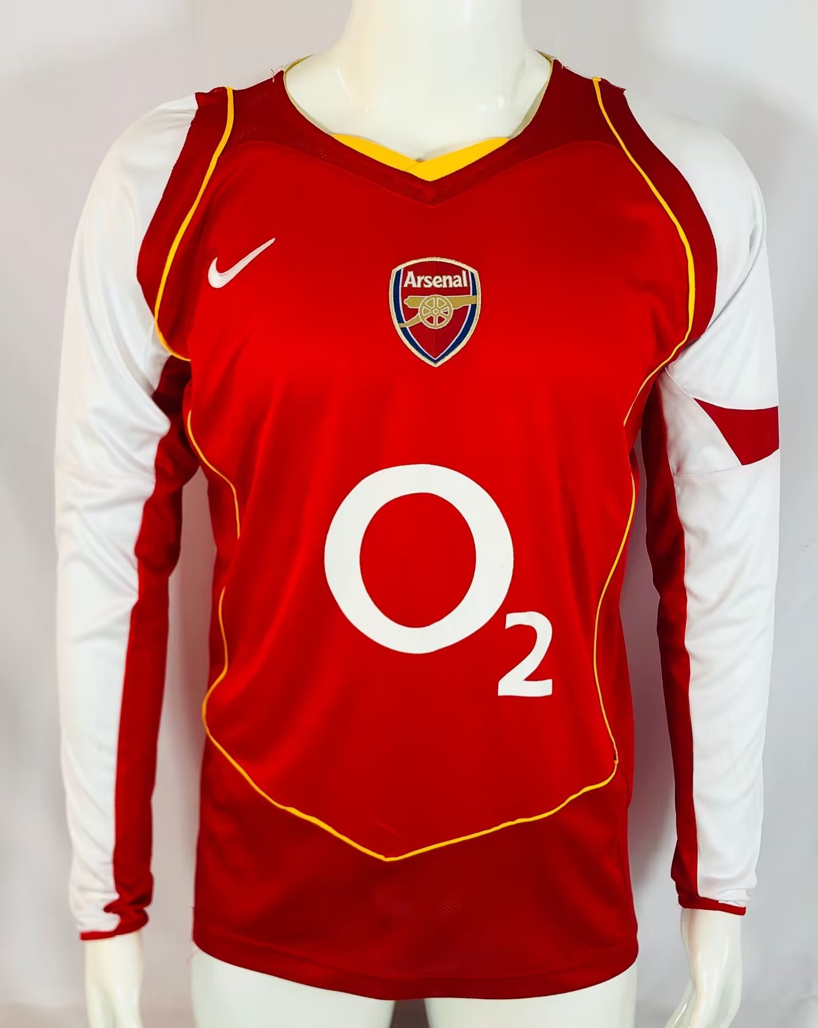 Long sleeves: 04-05 Arsenal home