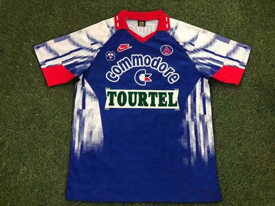 92-93 Paris home