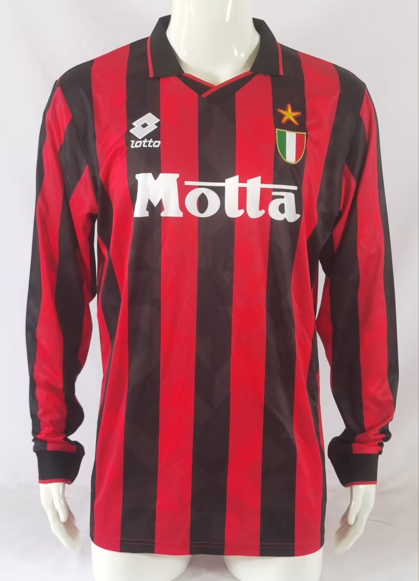 Long sleeves: 93-94 AC Milan home