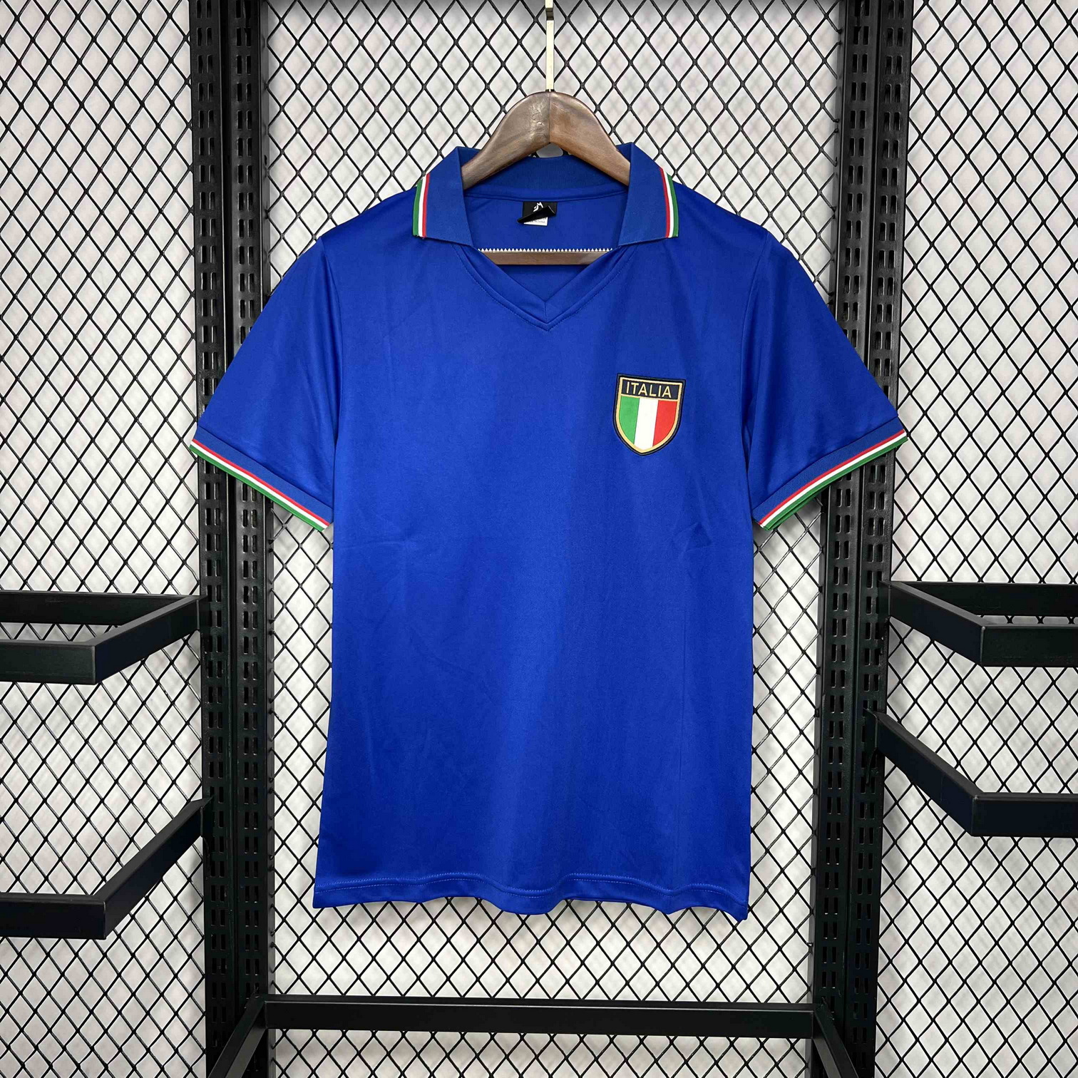 Italy 1982 Home Retro Jersey