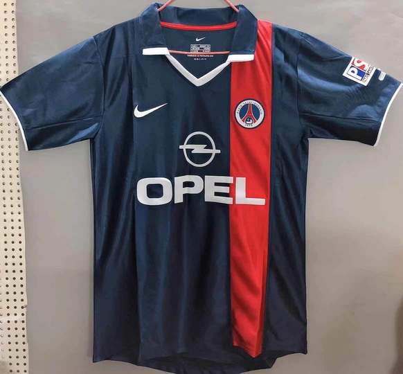 2001 Paris home