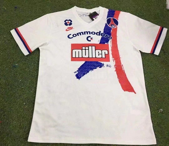 91-92 Paris away