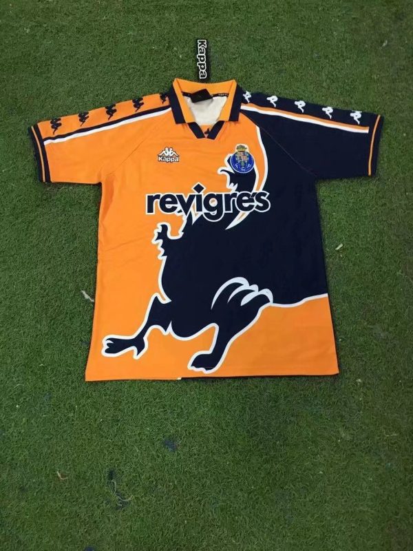 97-99 Porto away