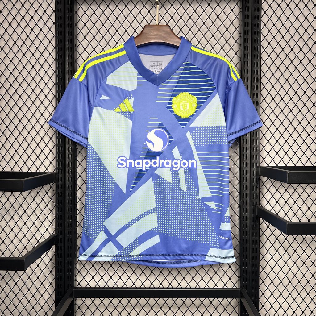 Manchester United 2024/25 Goalkeeper Jersey