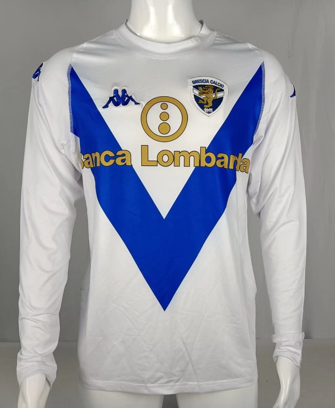 Long sleeves: 03-04 Brescia away