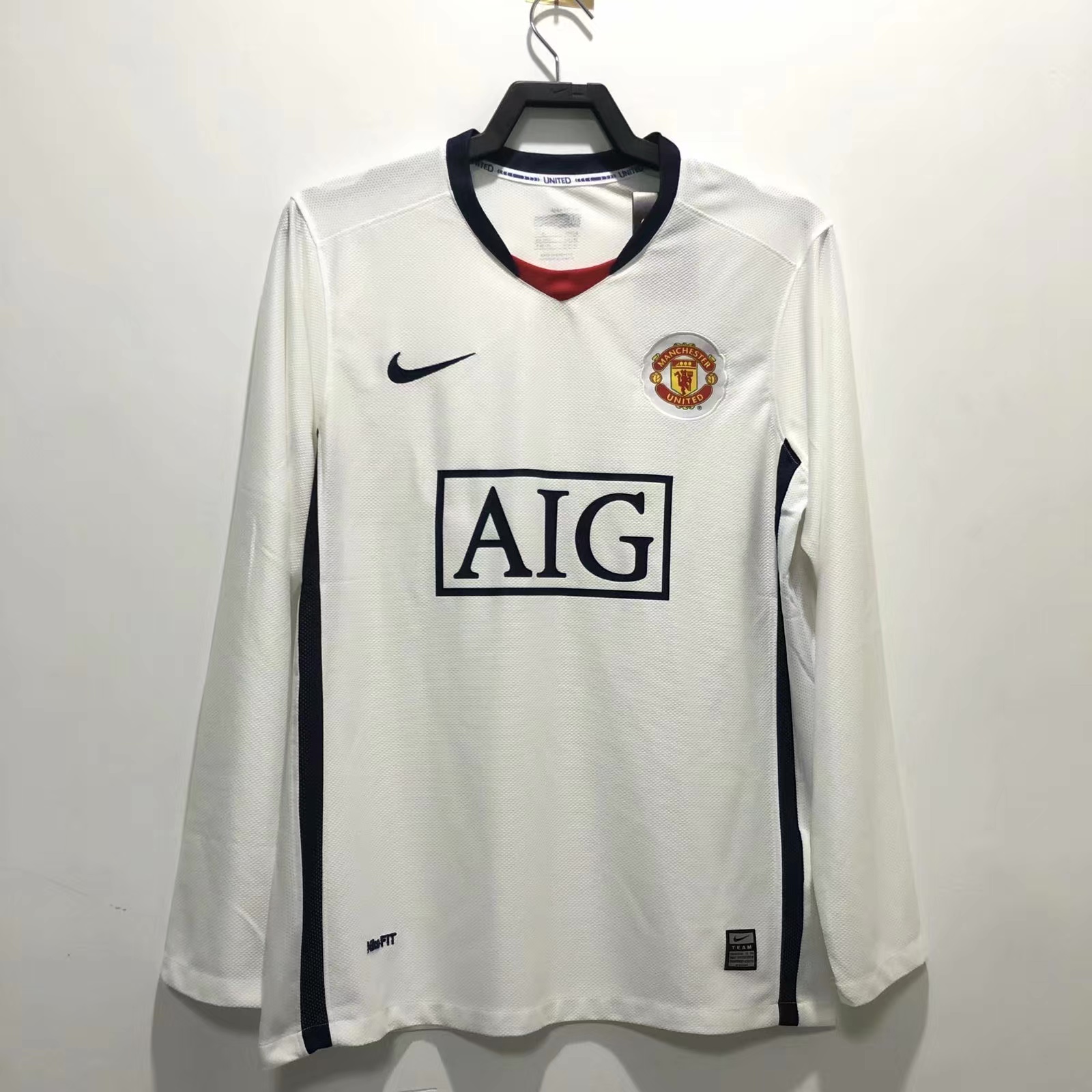 08/09 Manchester United away league version