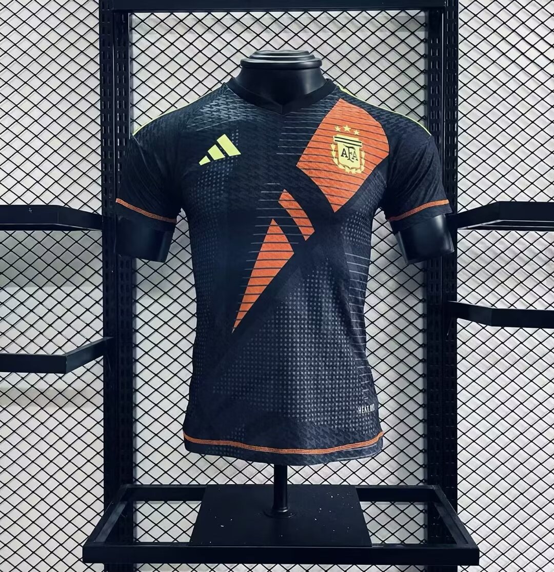 Argentina 2024/25 Goalkeeper Jersey Player Version