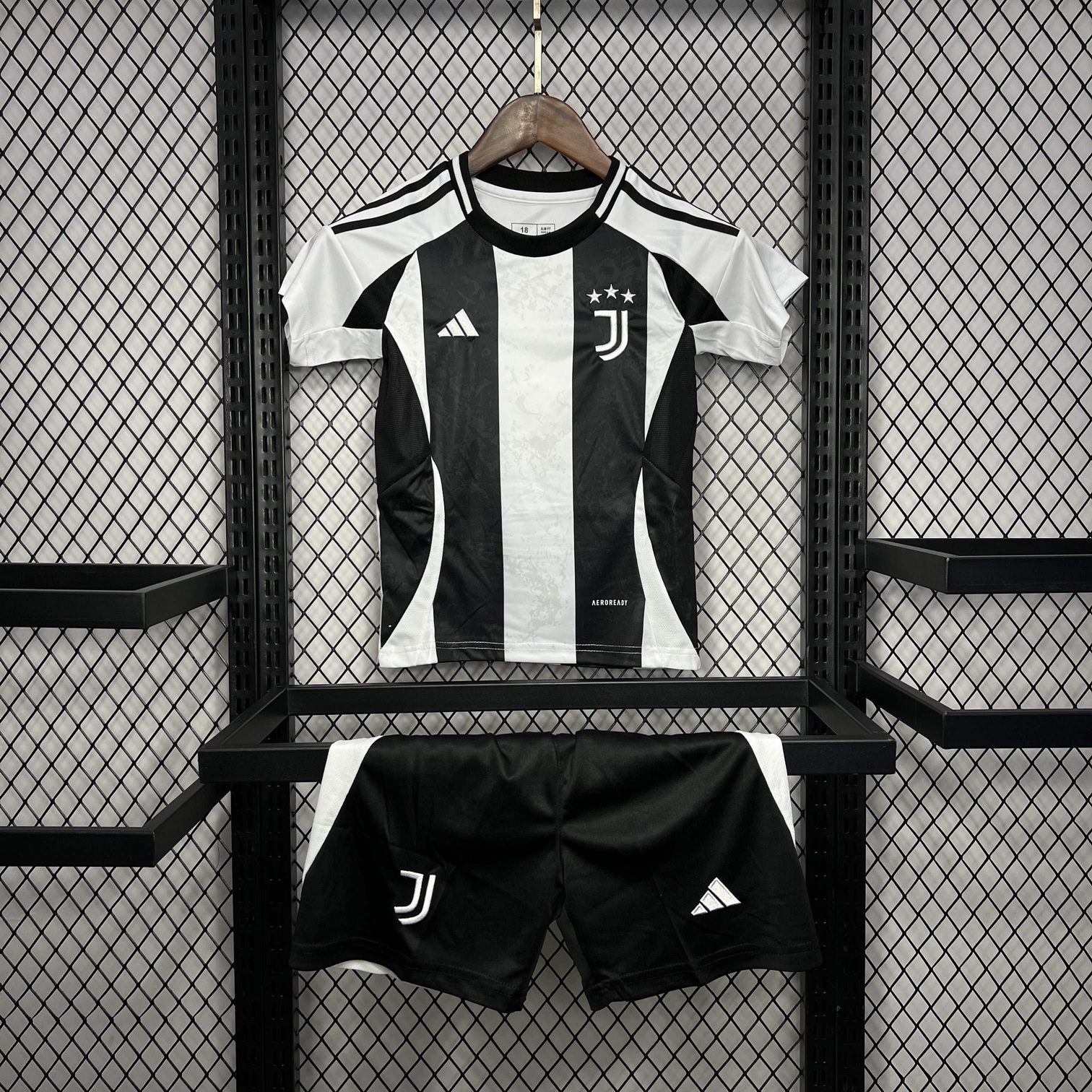 Juventus 2024/25 Home Kids Kit