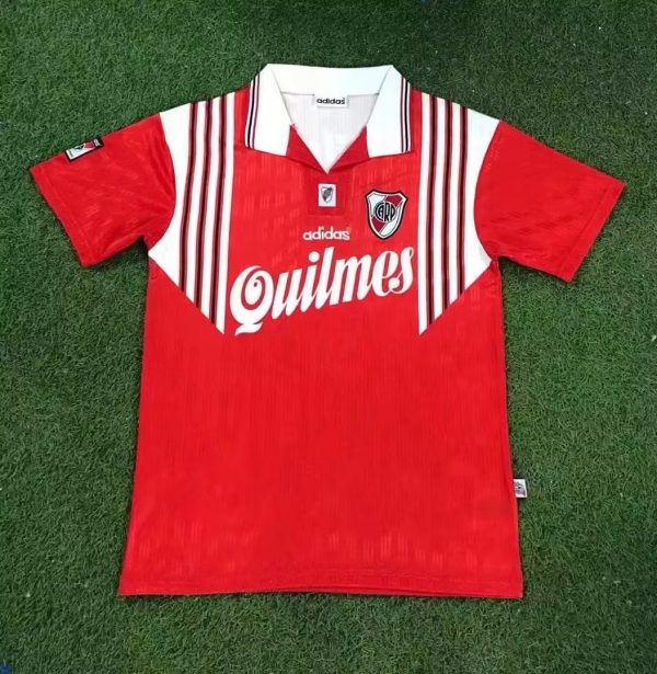 96-97 River Plate away
