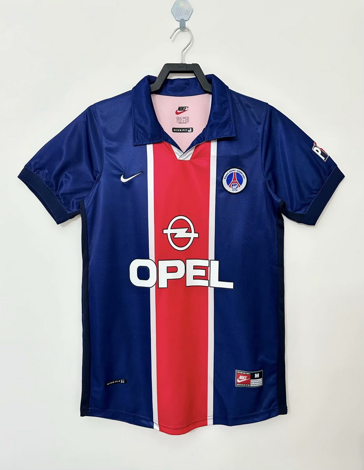 1998-99 Paris home